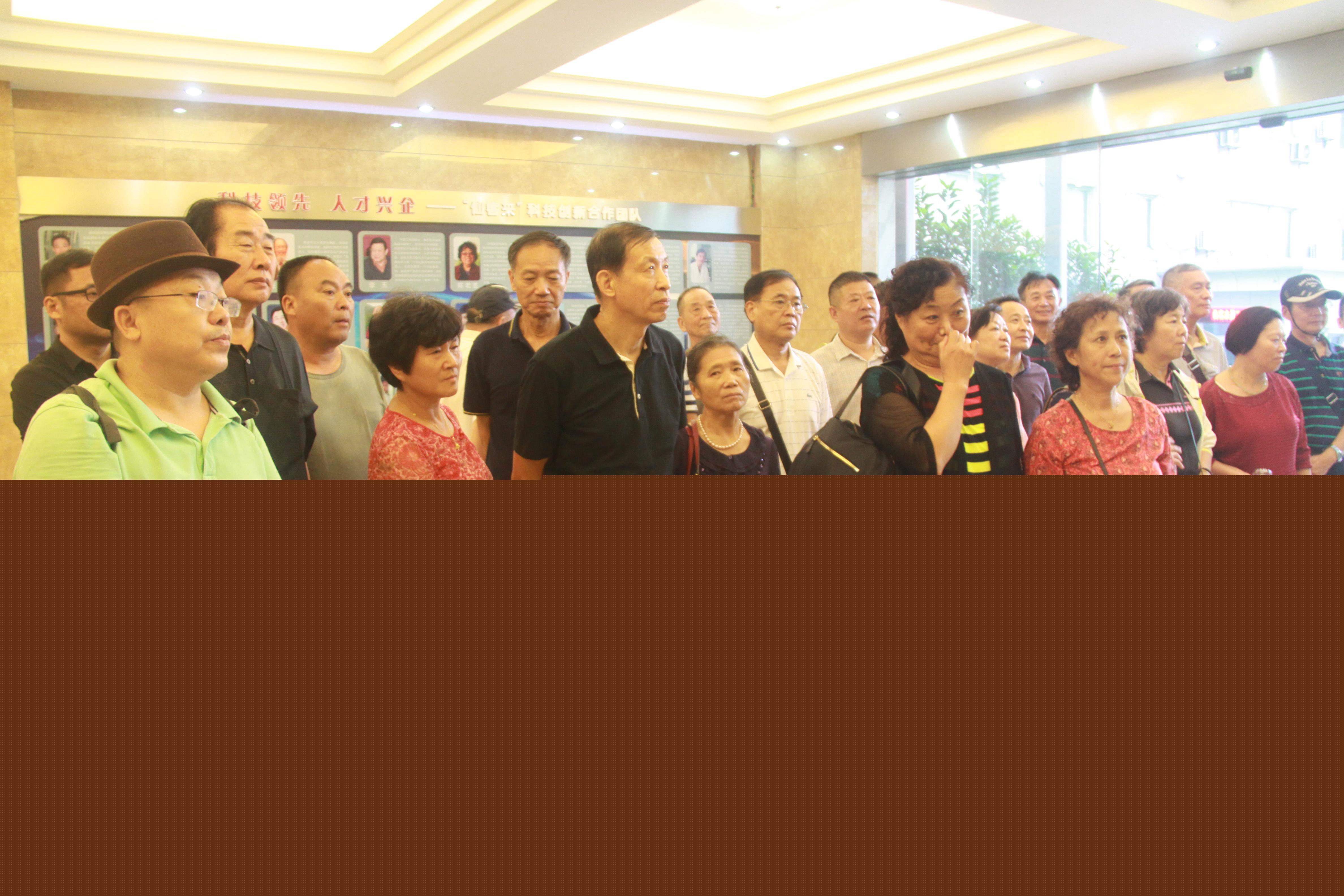 仙客來靈芝破壁孢子粉|仙客來靈芝孢子油|仙客來靈芝|仙客來破壁孢子粉|江西老字號|有機栽培椴木靈芝|靈芝中藥飲片|江西九江廬山民營企業(yè)|廬山GAP仿野生栽培椴木靈芝|靈芝|林之|林芝