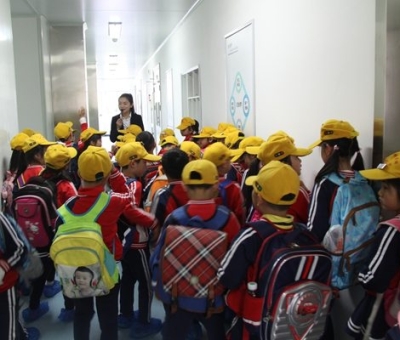 800余名師生、家長(zhǎng)在仙客來(lái)開(kāi)展社會(huì)實(shí)踐活動(dòng)