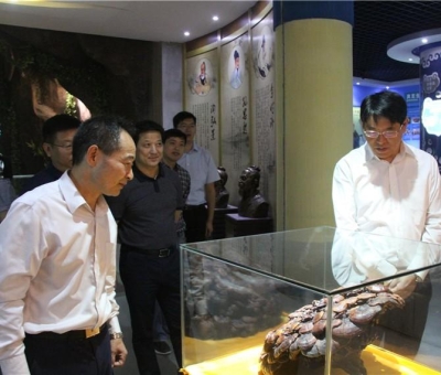 九江市委常委、副市長張新龍蒞臨仙客來公司調(diào)研