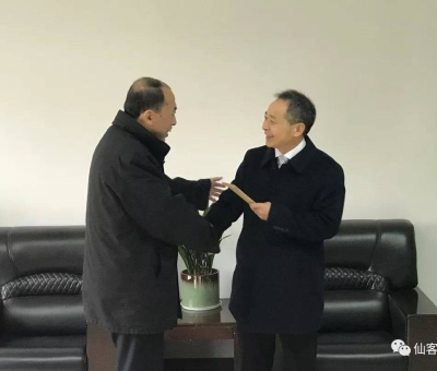 市委副書記節(jié)前慰問(wèn)仙客來(lái)科技工作者