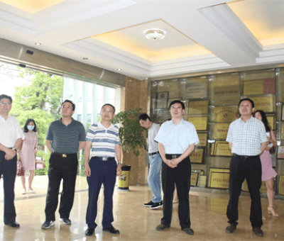 省發(fā)改委、省司法廳到仙客來公司調(diào)研“優(yōu)化營商環(huán)境”