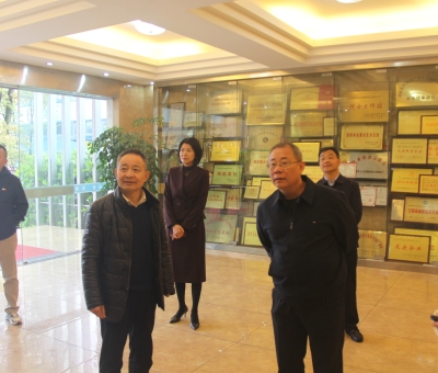 九江職業(yè)大學(xué)校長(zhǎng)馬明亮蒞臨仙客來公司調(diào)研